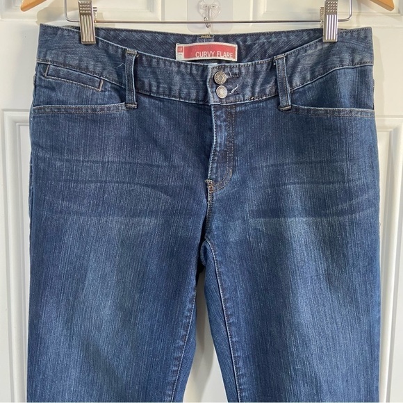 Vintage Gap Flare Jeans Curvy Size 8 - Picture 3 of 9